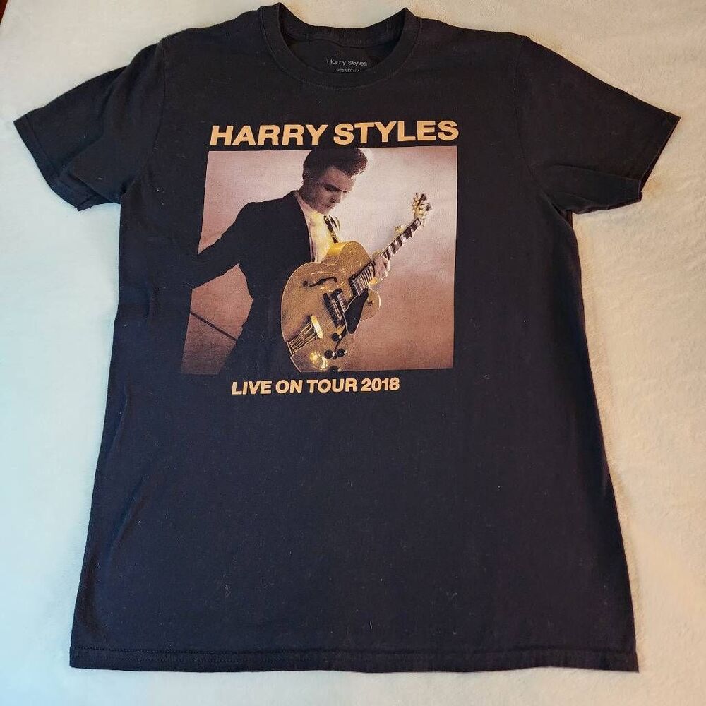 Harry Styles Live In Tour 2018 Black Graphic Tshirt Size Medium